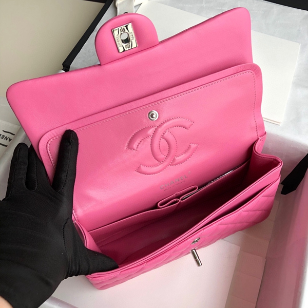 シャネルバッグレプリカ全体デザイン